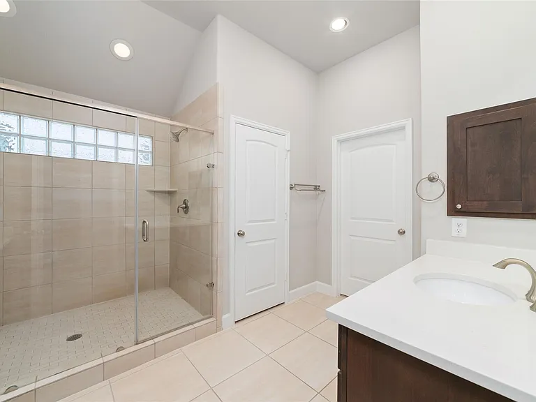 5020 Dickson St — Photo 20