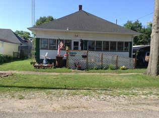 230 Eureka St, Clinton, IN 47842