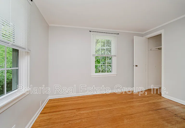 4702 Rookwood Ave — Photo 15