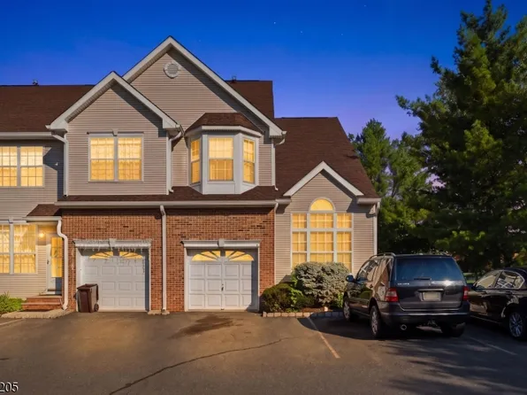 9 Gallop Ln, Franklin Twp., NJ 08873