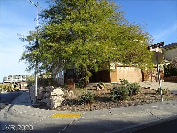 2nd image of 162 Copper Rock Ct
