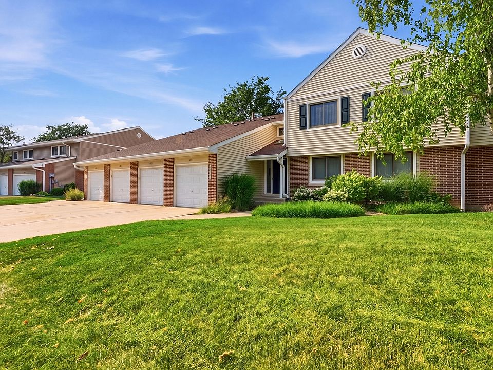 1st image of 938 Hidden Lake Dr #938