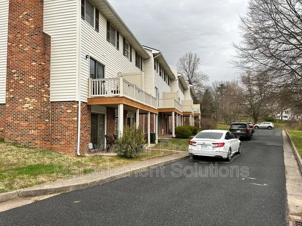 700 Rife Rd APT 11C, Waynesboro, VA 22980