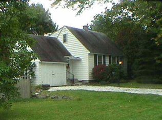 68 Haswell Rd, Watervliet, NY 12189