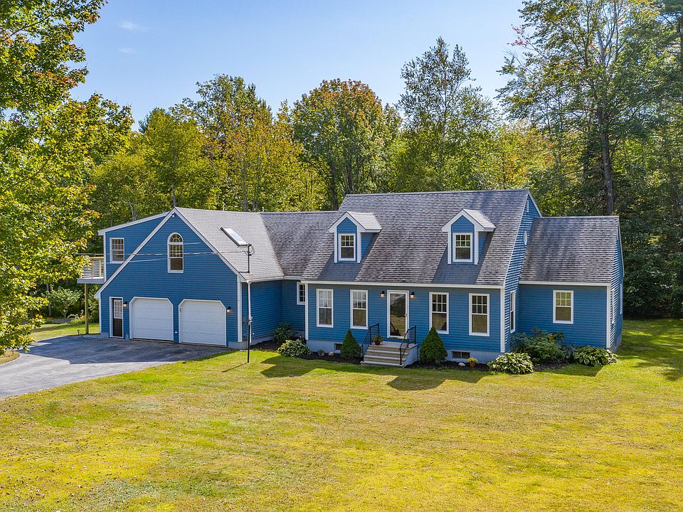2nd image of 8 Arrowhead Dr