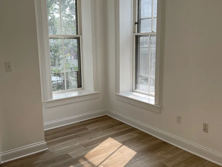 53 Philip St #1 — Photo 9