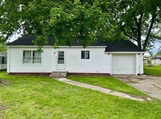 1505 S Pickford St, Robinson, IL 62454