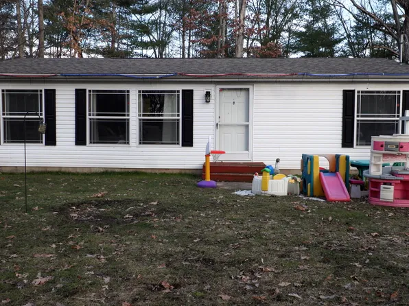 1781 Allen Rd, Allegan, MI 49010