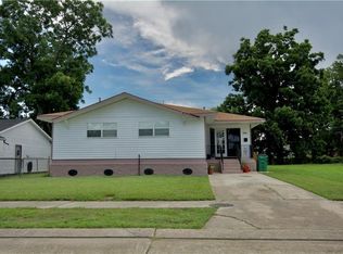 213 Travis Dr, Westwego, LA 70094