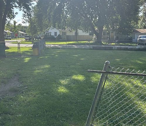 4th image of 649 S Outer Dr