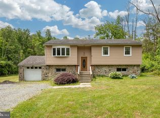 230 Fulmer Rd, Perkiomenville, PA 18074