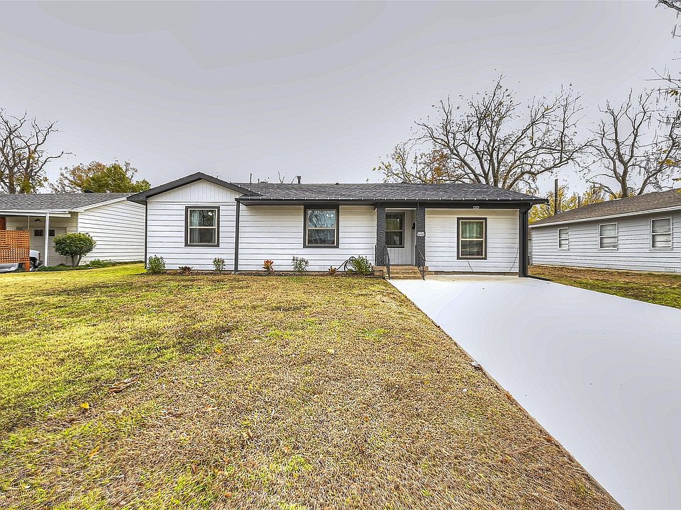 1st image of 406 E Daugherty Dr