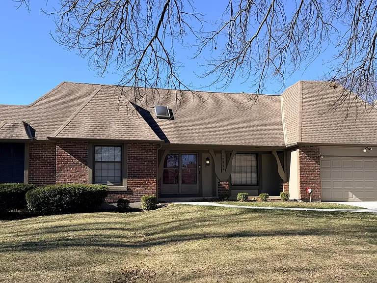 12844 Pembroke Cir — Photo 3