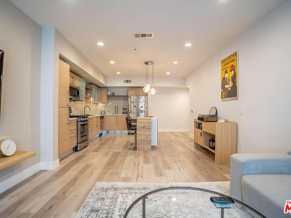 1234 Wilshire Blvd #330