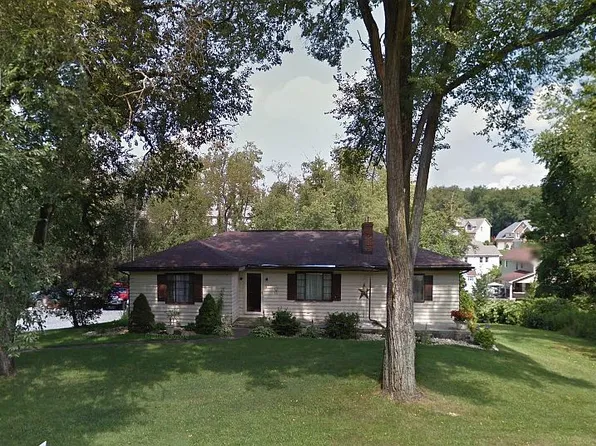 11187 Larwin Ln, North Huntingdon, PA 15642