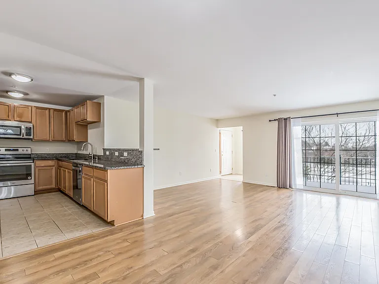 120 W Oakbrook Dr — Photo 11