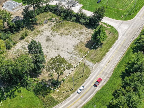 5th image of 17090 River Rd