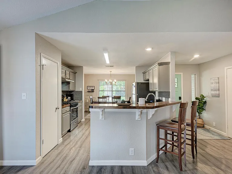 2022 Balsam Way — Photo 11