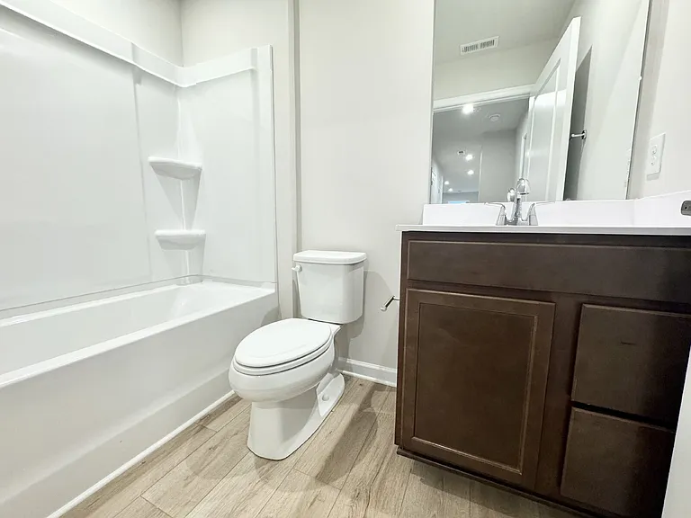 637 Coopers Mill Dr — Photo 10
