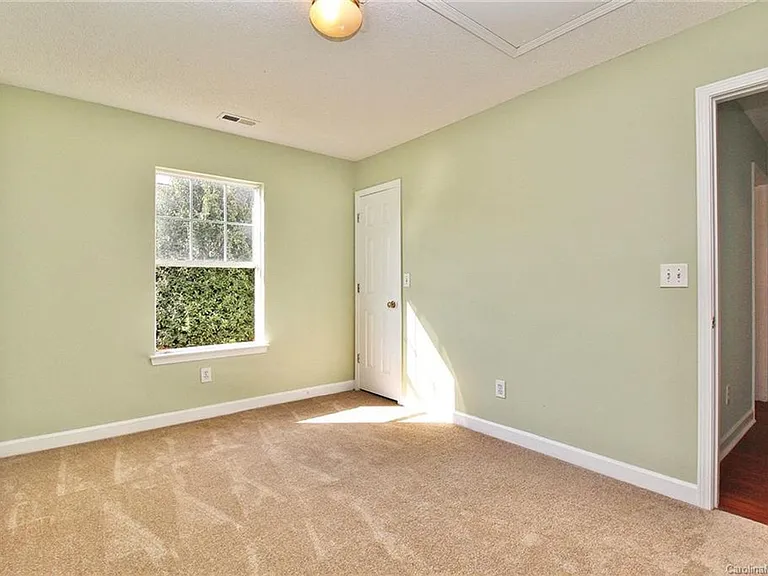 204 Tom Hunter Rd — Photo 37