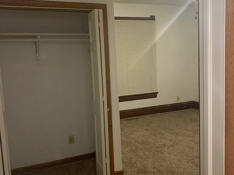 516 S D St — Photo 3