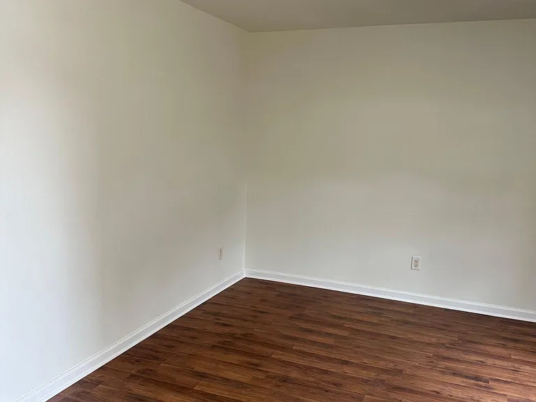 12083 Footman Ct — Photo 8
