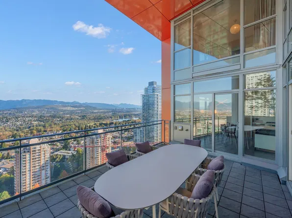 4688 Kingsway #3203, Burnaby, BC V5H 0E9