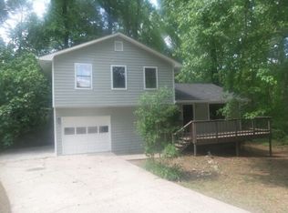 2170 Davis Oaks Ct, Stone Mountain, GA 30087