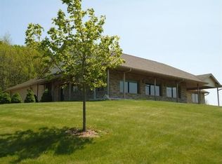 8344 Heather Ln, Fredonia, WI 53021
