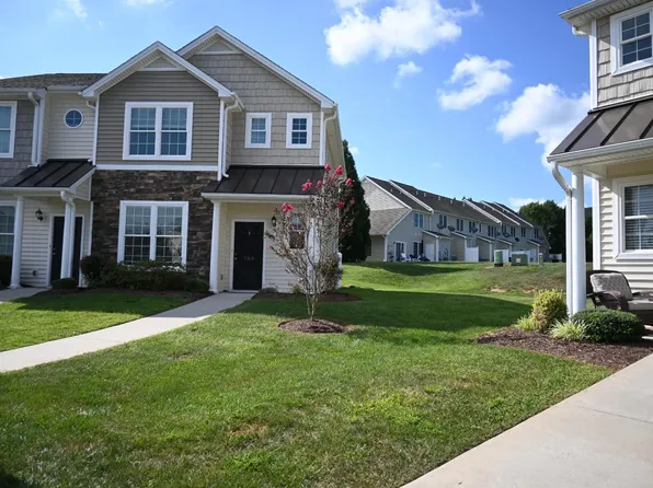 155 Rowse Dr, Lynchburg, VA 24502