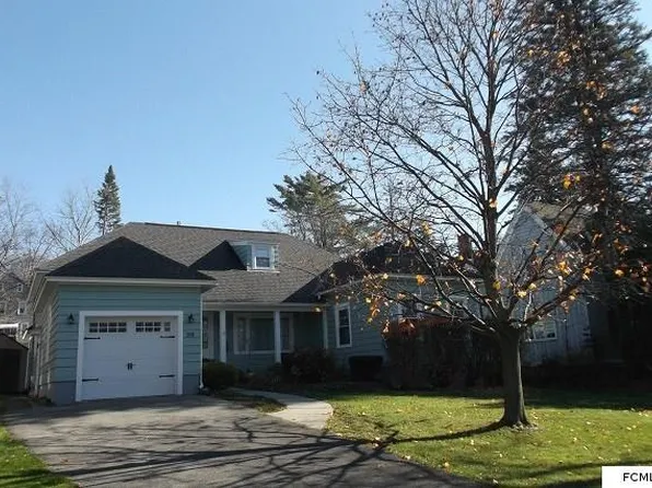 206 S William St, Johnstown, NY 12095