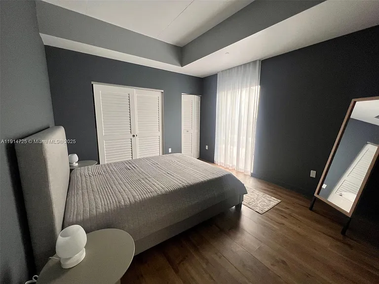 151 SE 1st St #810 — Photo 8