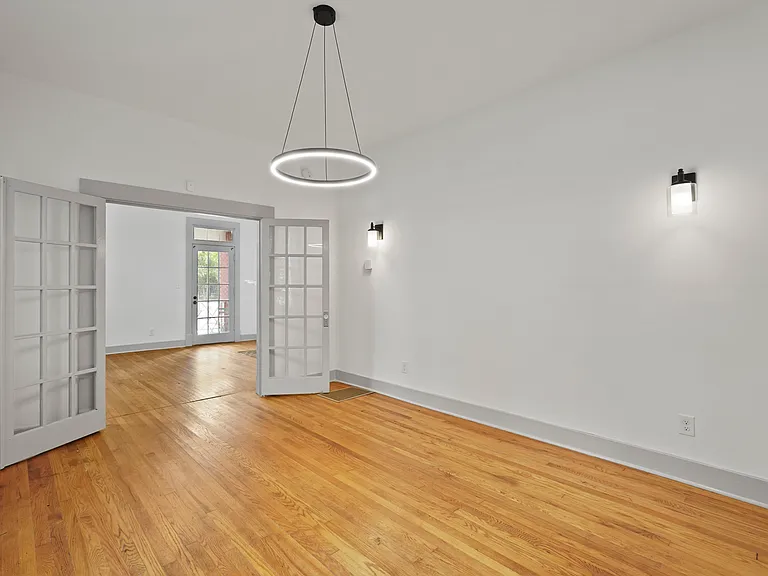 902 E Bolton St #A — Photo 17