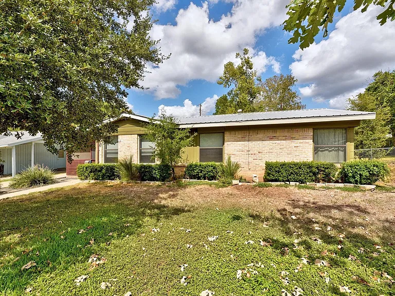 4702 Philco Dr — Photo 27