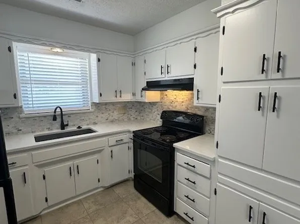 2508 Oakridge Dr, Bethany, OK 73008