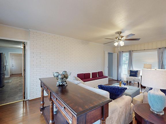 2nd image of 602 Cardinal St