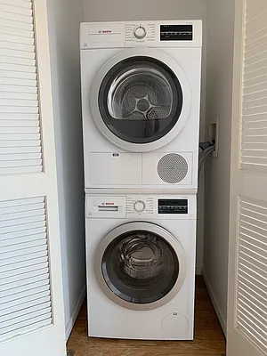 Rented by City Connections Realty | media 8