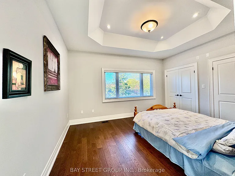 1033 Shaw Dr — Photo 20