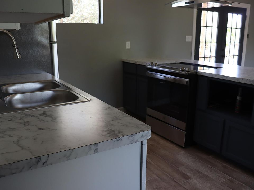 1st image of 310 E 13th Ave #2