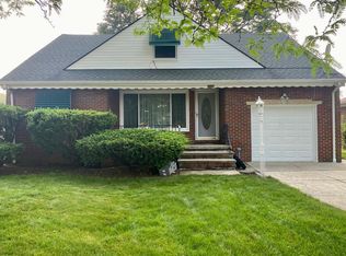2876 Forestview Ave, Rocky River, OH 44116