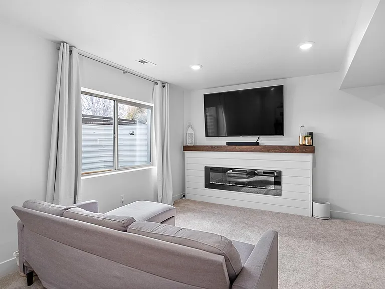 159 W Harvest Village Ln — Photo 26