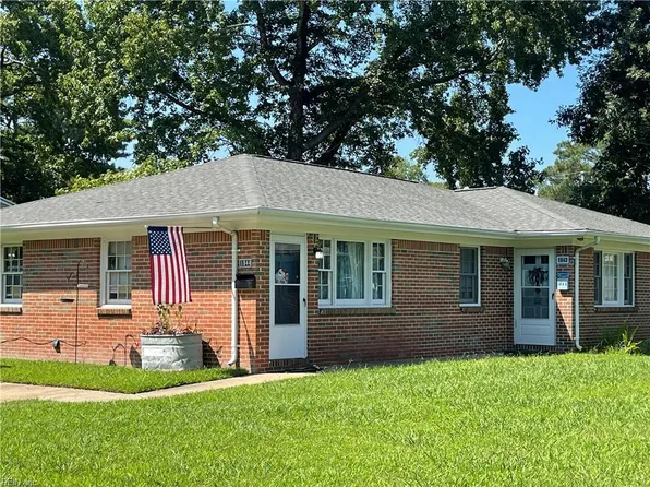 1844 S Streamline Dr, Virginia Beach, VA 23454