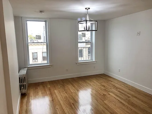 Rented by In Haus LLC | media 25