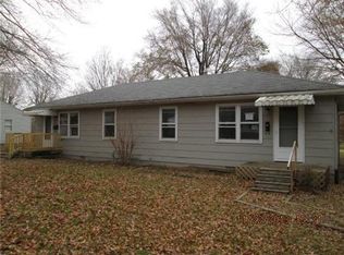 12823 12th St, Grandview, MO 64030