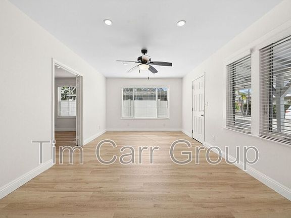 2nd image of 2545 Elden Ave