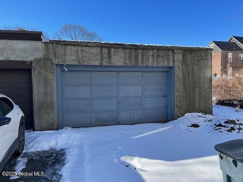 3rd image of 282 Morris Street