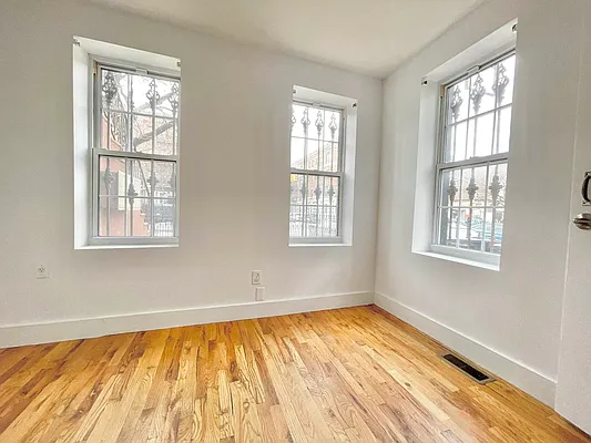 Rented by Doorway NYC, LLC | media 14