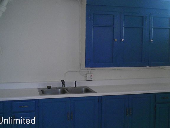 4th image of 1241 Pennsylvania St APT 6