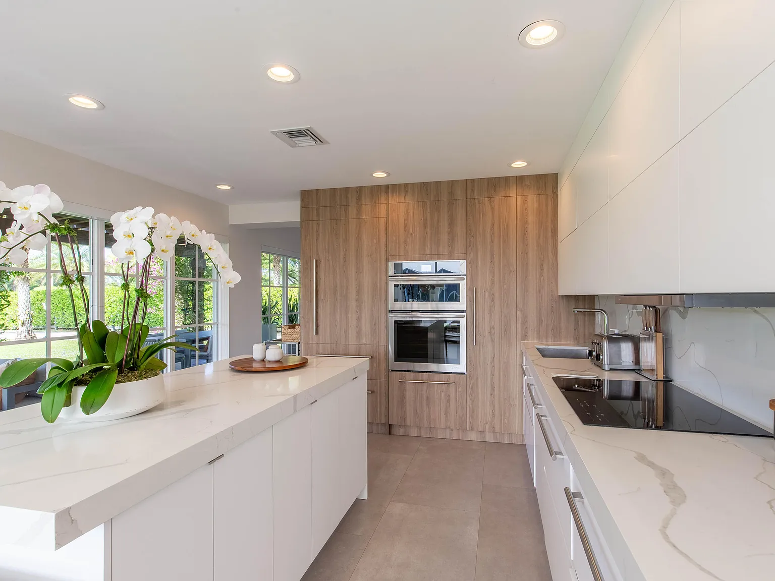 5 bed, 5.5 bath, 3237 sqft, $20,000 — Photo 1
