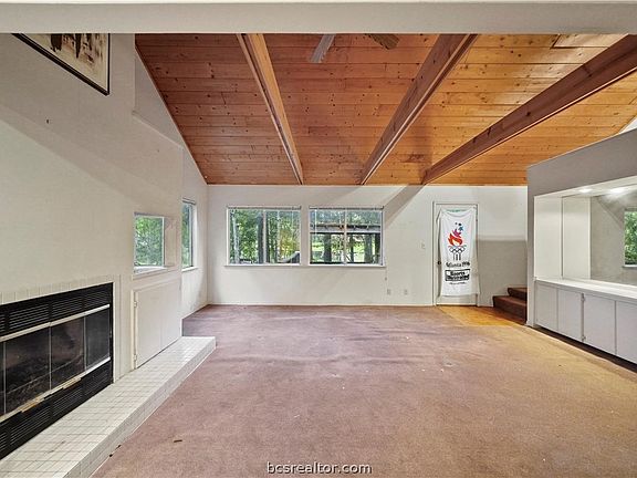 4th image of 29110 W Lake Dr